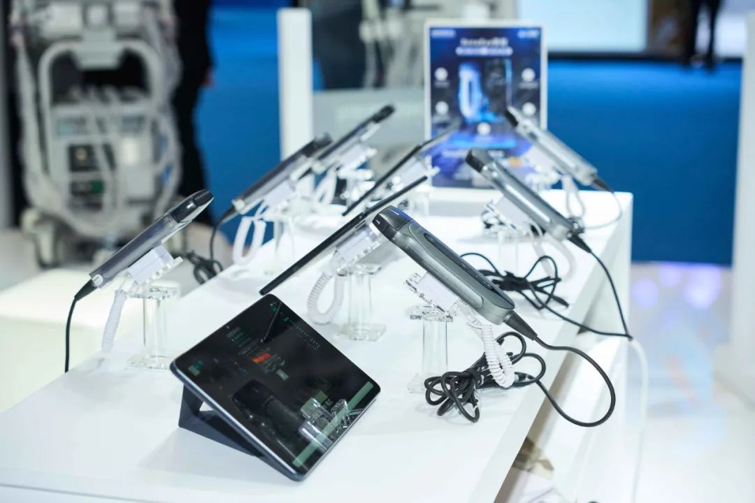 创智无限 “影”动未来——ag贵宾厅医疗重磅亮相2022CMEF展会