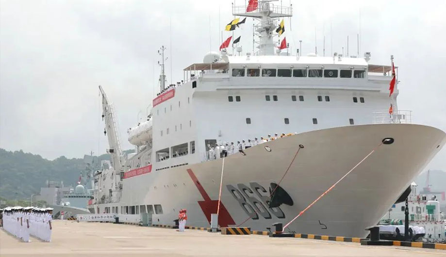 远洋护航，谱写大爱无疆！ag贵宾厅医疗随中国海军“和平方舟”执行任务